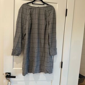LAST CHANCE - NWT grey window pane dress from Banana Republic.  Size 14.